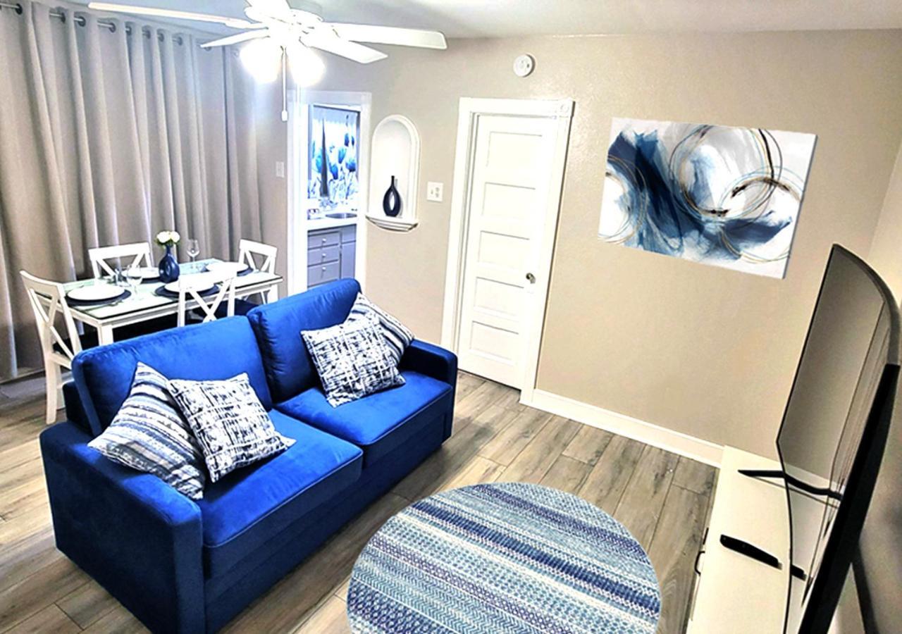 Beautiful Guesthouse, Sleeps 4 - Kitchen, Private Laundry, Ac, Parking, 65' Tv, Close To Stores, Restaurants & Beach Long Beach Dış mekan fotoğraf