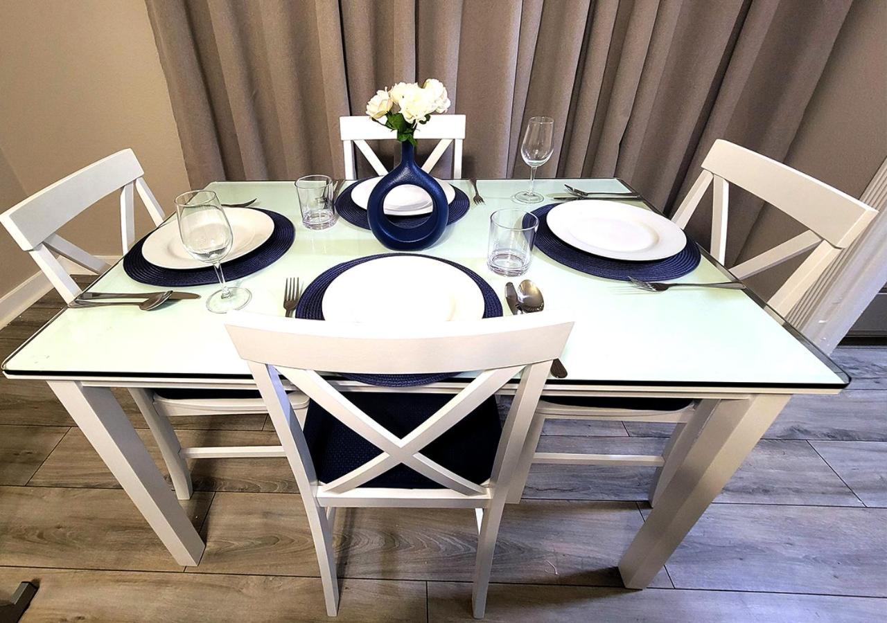 Beautiful Guesthouse, Sleeps 4 - Kitchen, Private Laundry, Ac, Parking, 65' Tv, Close To Stores, Restaurants & Beach Long Beach Dış mekan fotoğraf